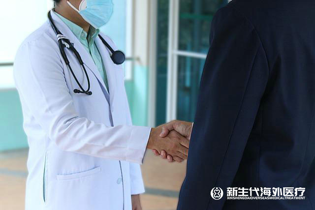 泰國康明醫(yī)院試管醫(yī)生簡(jiǎn)介
